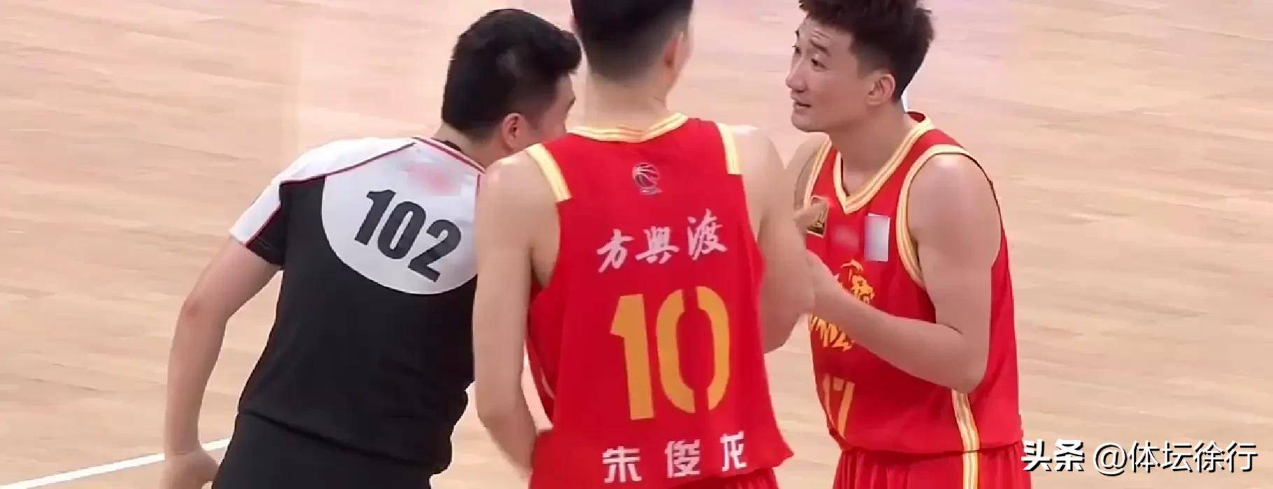 关于辽宁男篮士气高昂，一往直前冲刺巅峰的信息