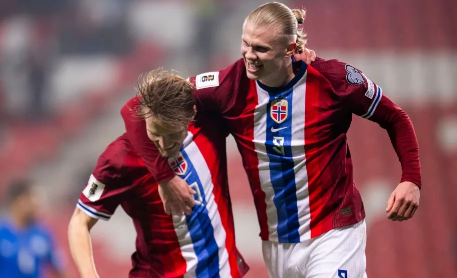 挪威队球员团结一心,成功晋级 挪威队球员团结一心,成功晋级