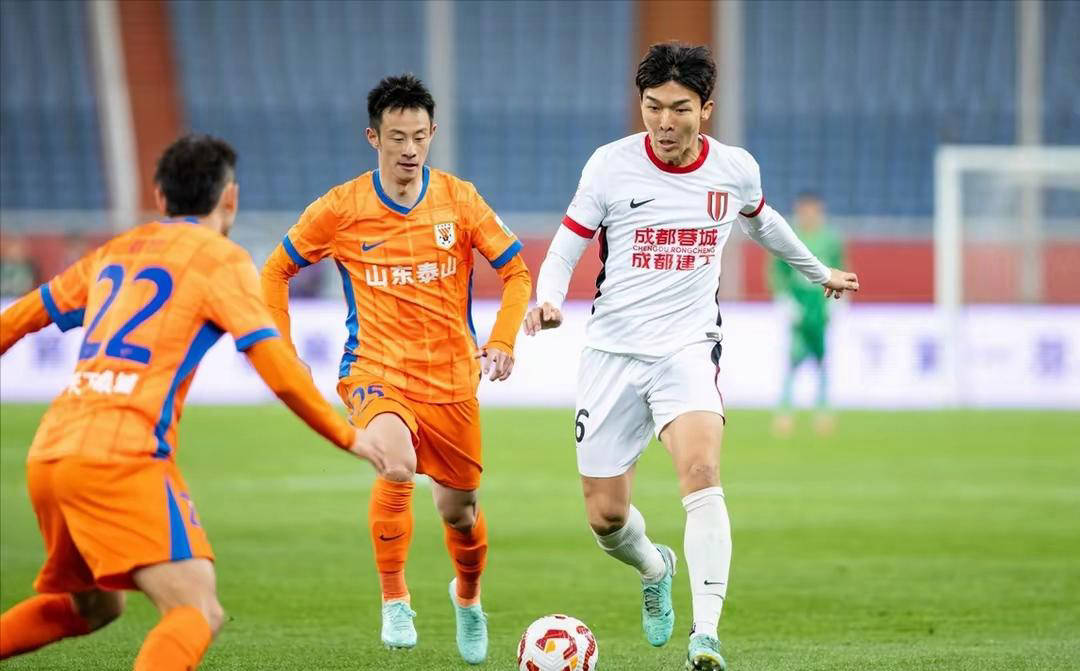 备战赛季全力以赴，球员状态达到巅峰