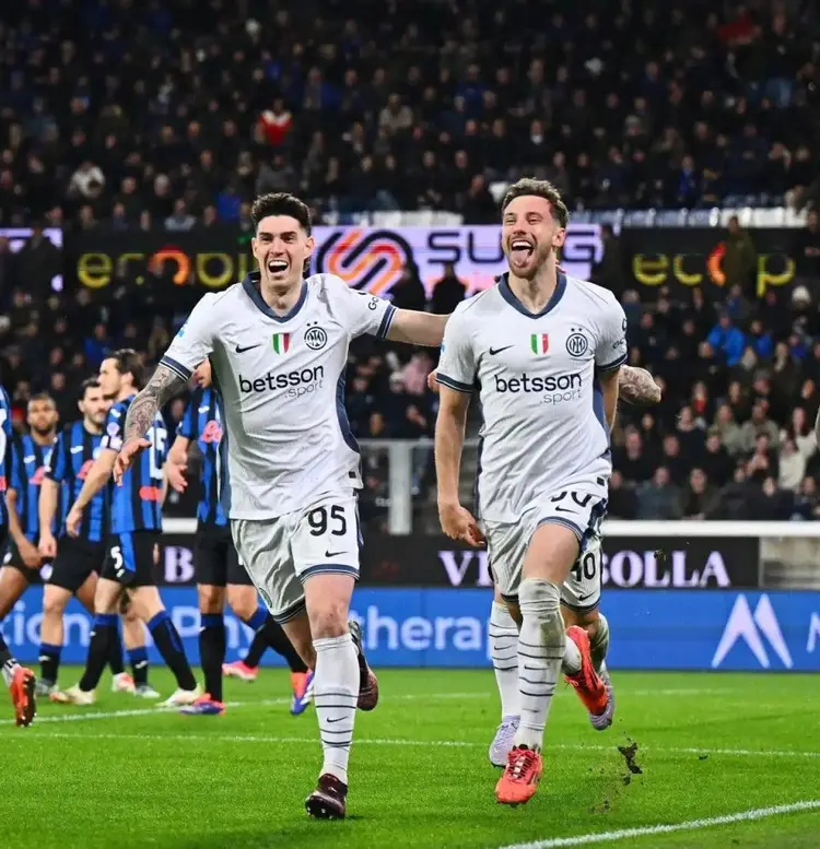 PSG主场逆转兰斯,巩固榜首位置 PSG主场逆转兰斯,巩固榜首位置