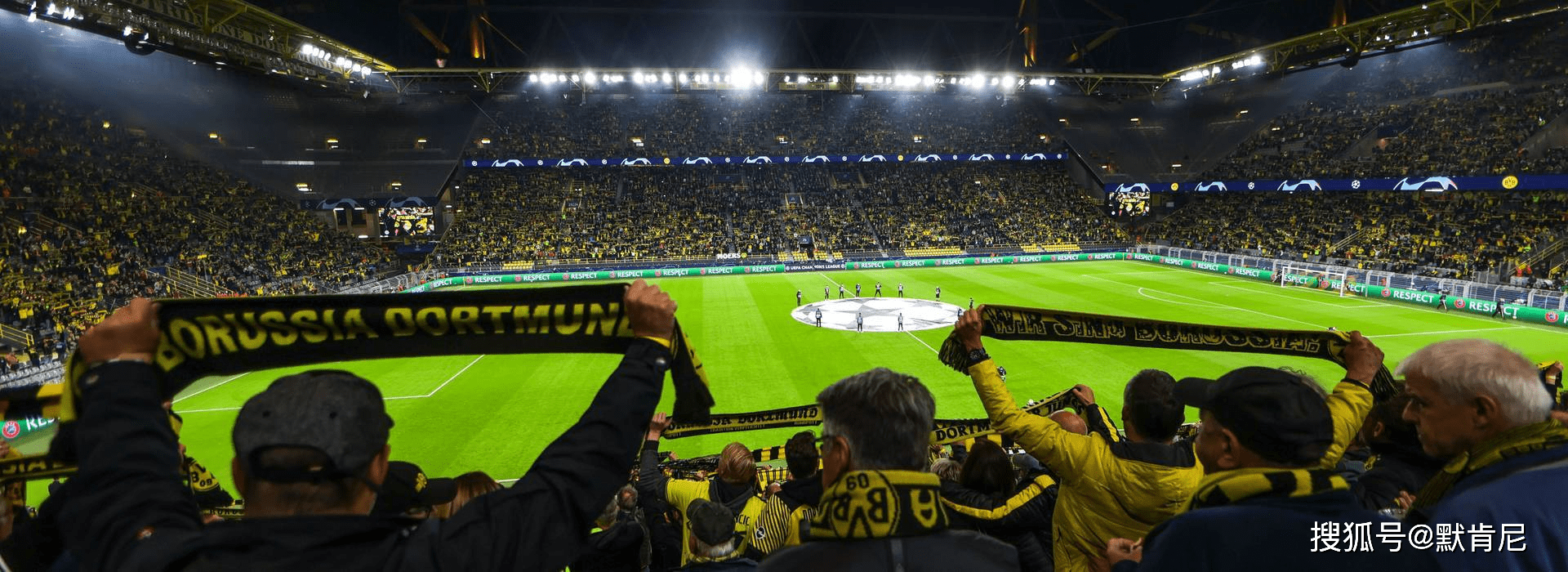 包含斯特拉斯堡主场战平，暂时难分胜负的词条