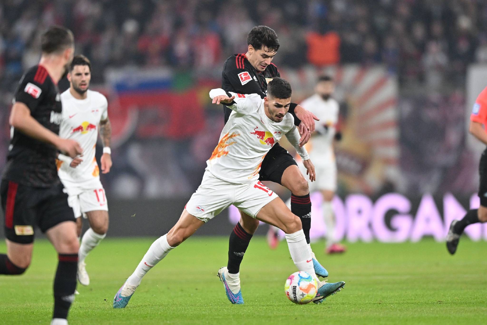 爱游戏下载-莱比锡红牛绝杀，德甲继续保持不败