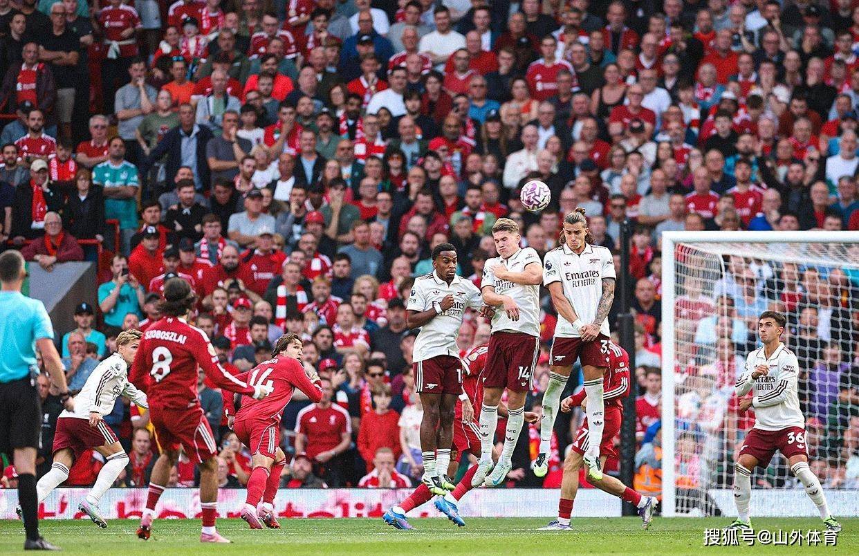 利物浦惨遭曼城绝杀,遗憾失利 利物浦惨遭曼城绝杀,遗憾失利