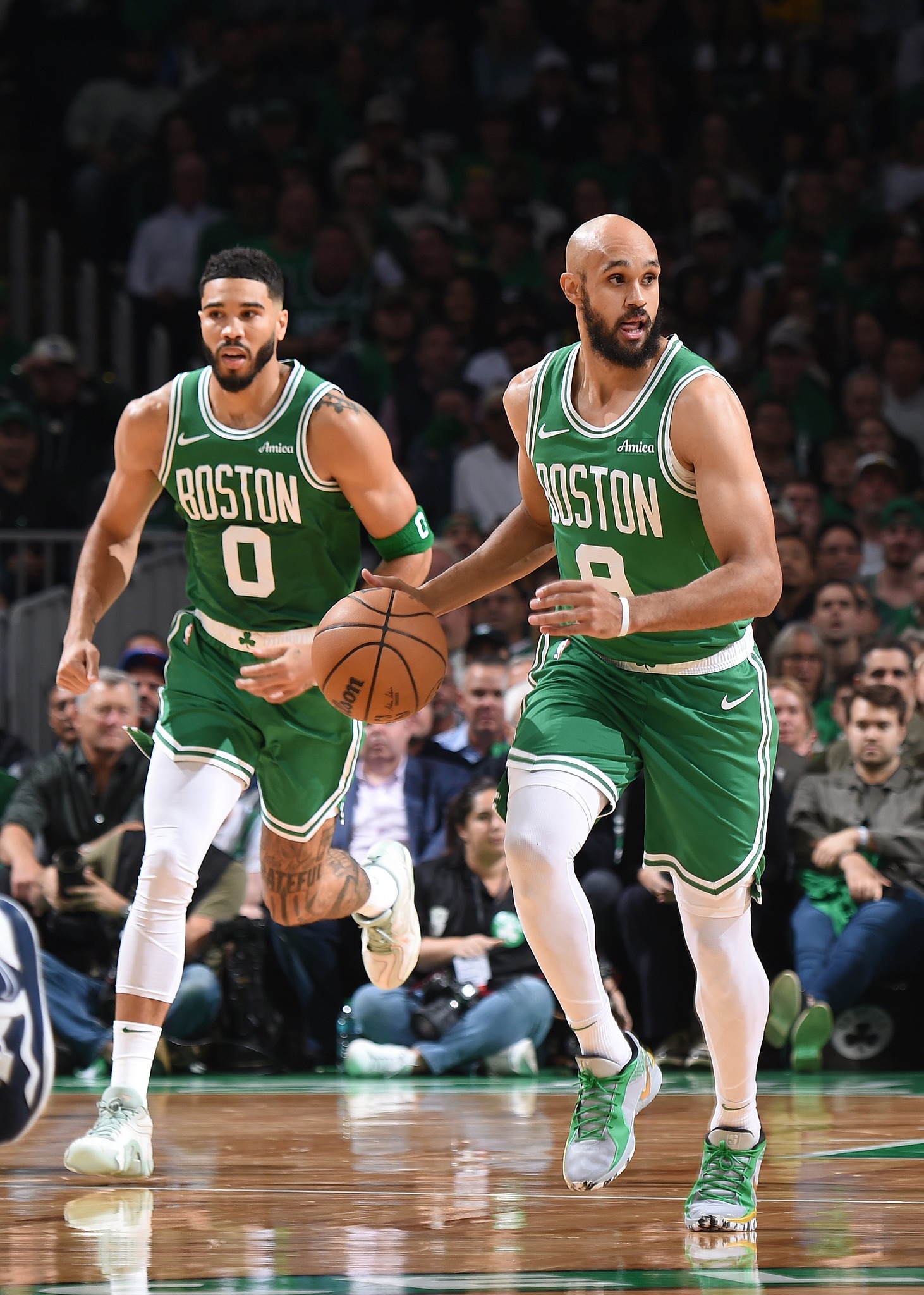 爵士队力克尼克斯队,继续不败 爵士队力克尼克斯队,继续不败