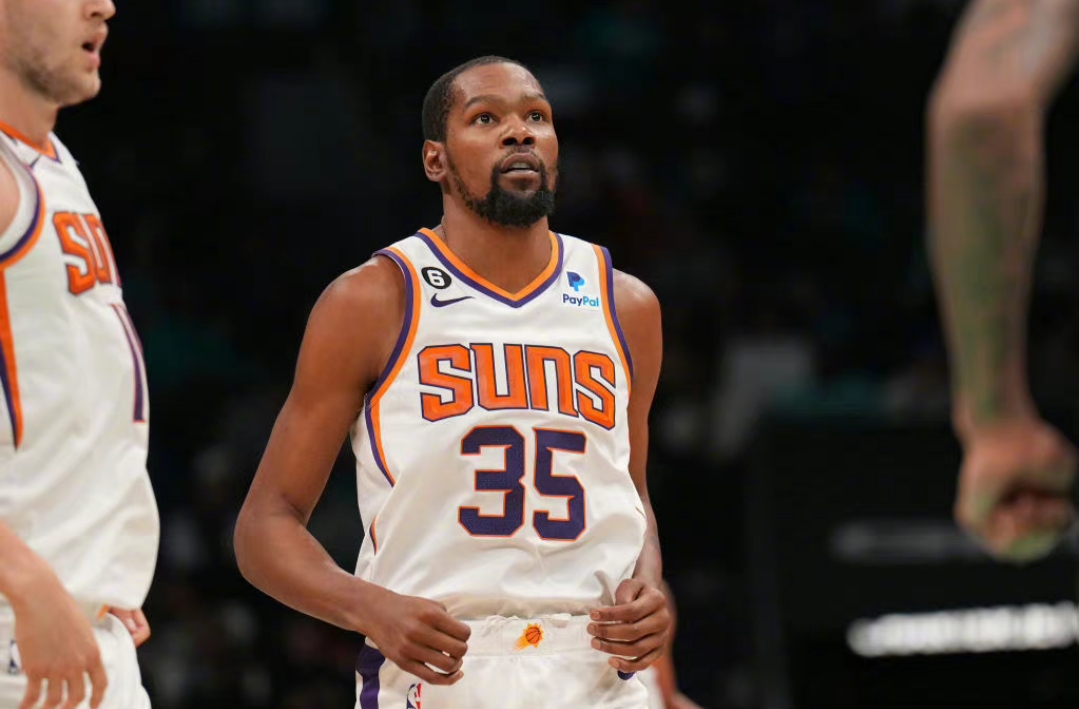 包含骑士大胜黄蜂，保持东部前八位置的词条