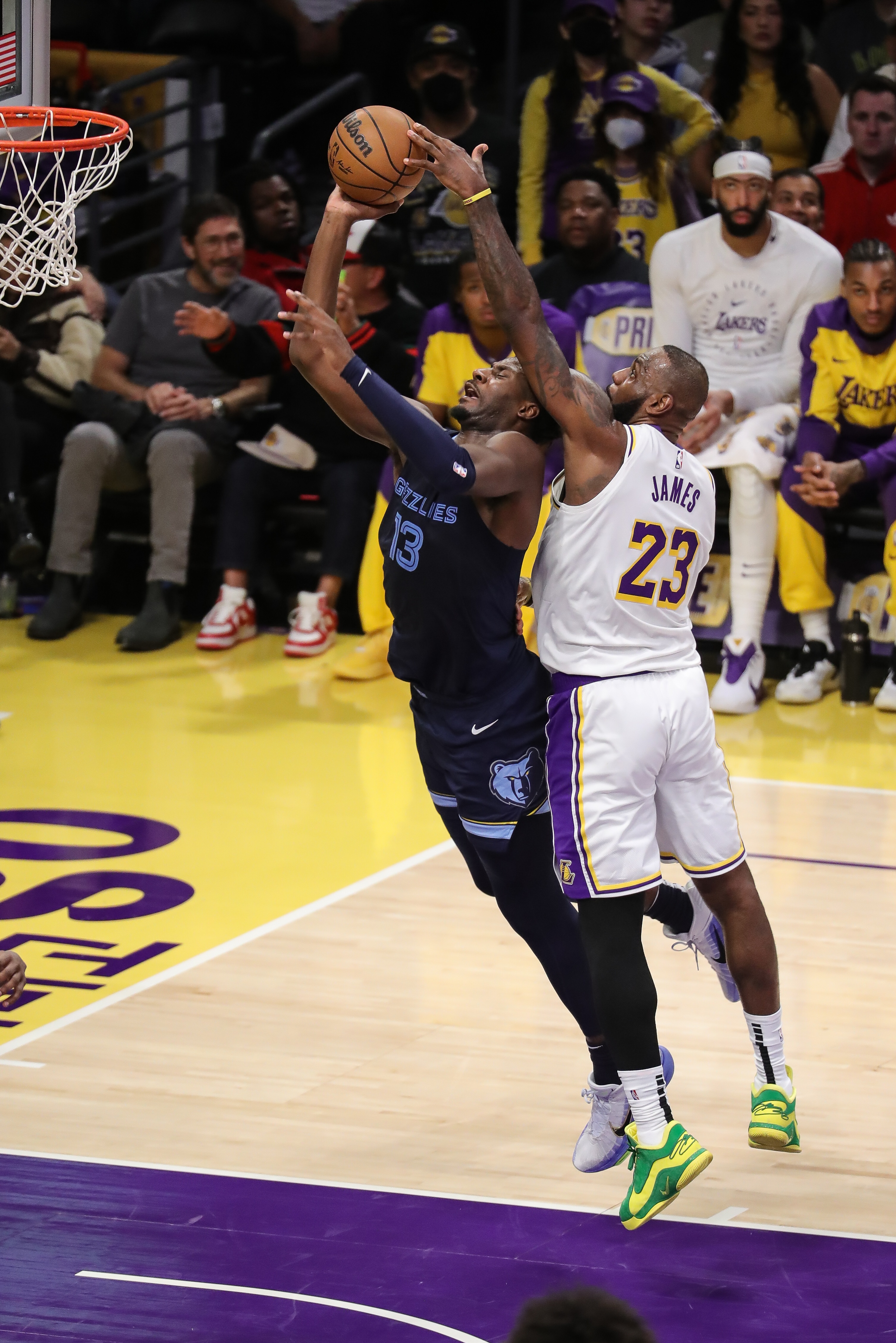 爱游戏官网-詹姆斯蝉联常规赛MVP，再次证明实力