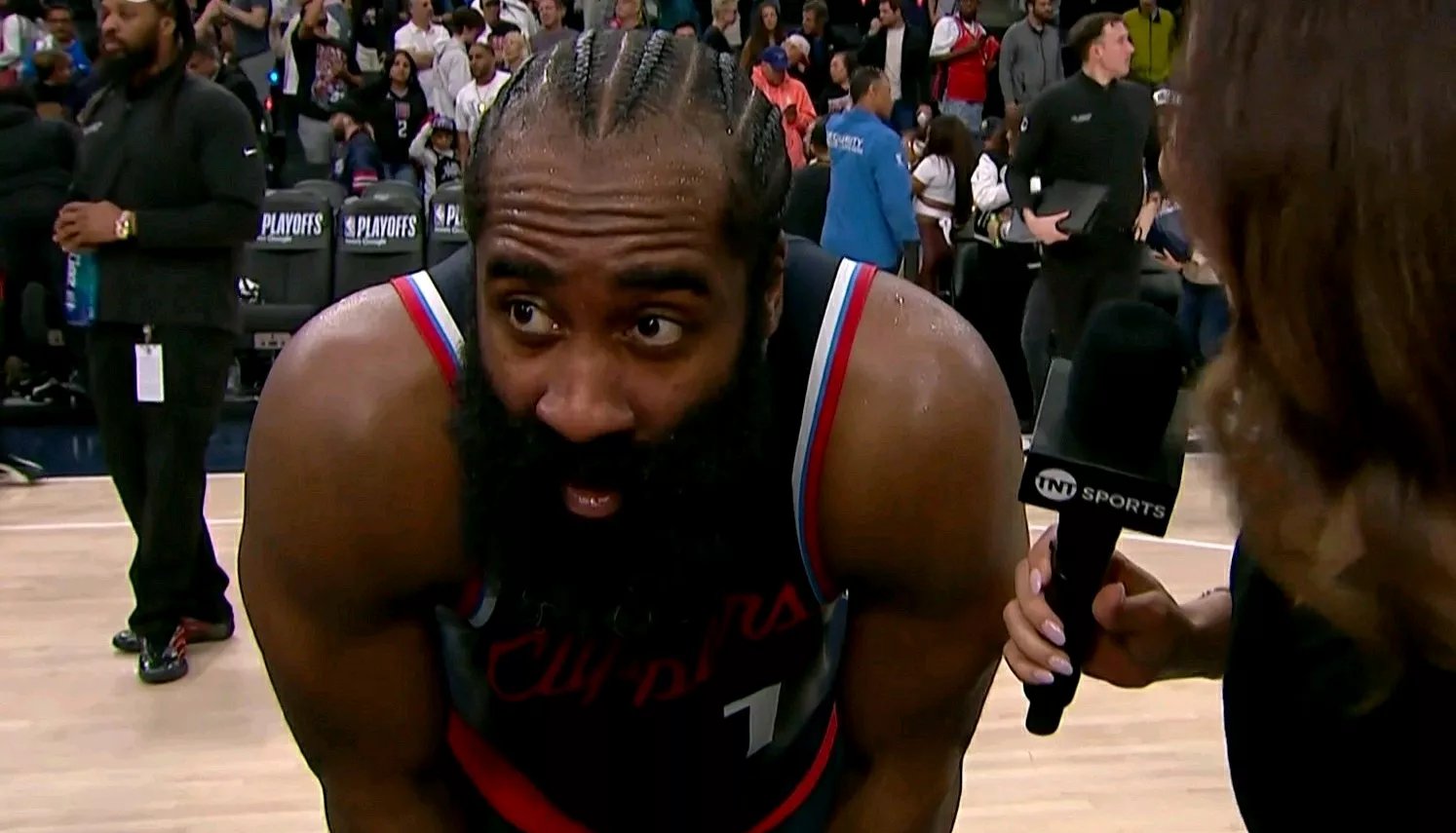 火箭球星哈登受伤，或将缺席数场比赛