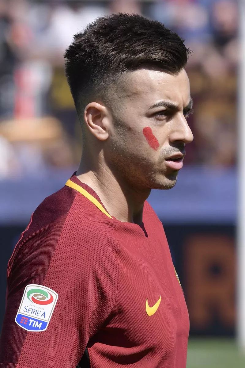 爱游戏官网-罗马客场憾负，凯旋之路蒙阴影