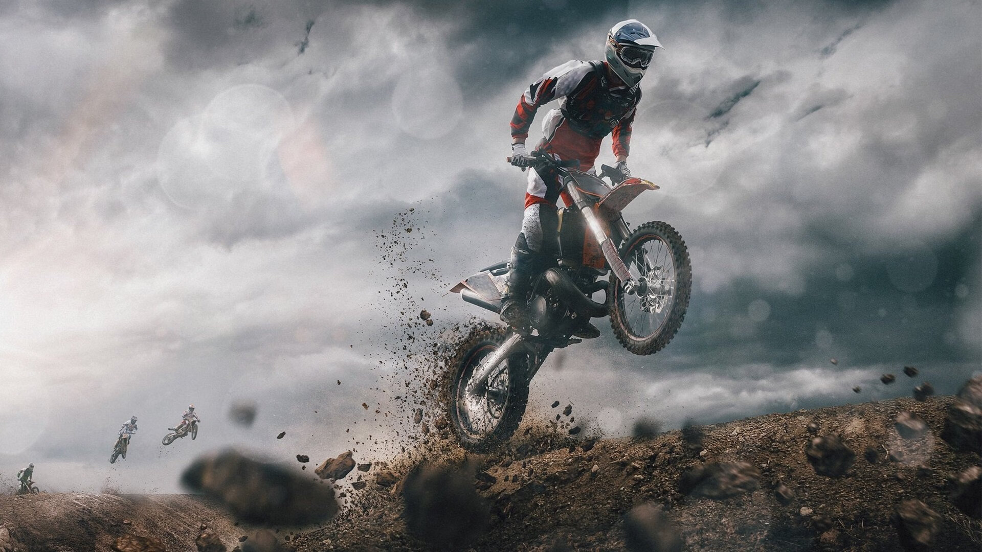 轮胎上的王朝,汉密尔顿雨战封神,阿斯顿·马丁上演惊天逆转